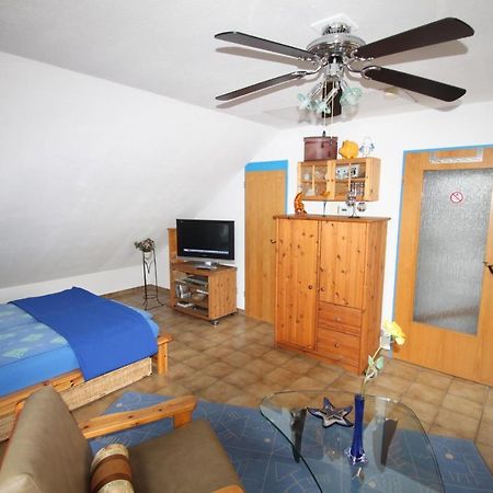 B&B Am See Koeln - Privatzimmer Esterno foto
