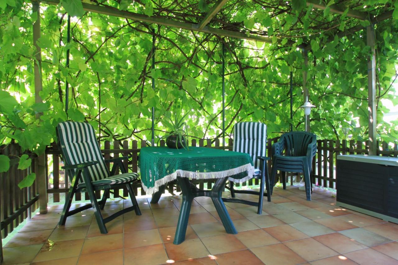 B&B Am See Koeln - Privatzimmer Esterno foto