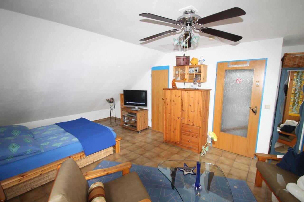 B&B Am See Koeln - Privatzimmer Esterno foto
