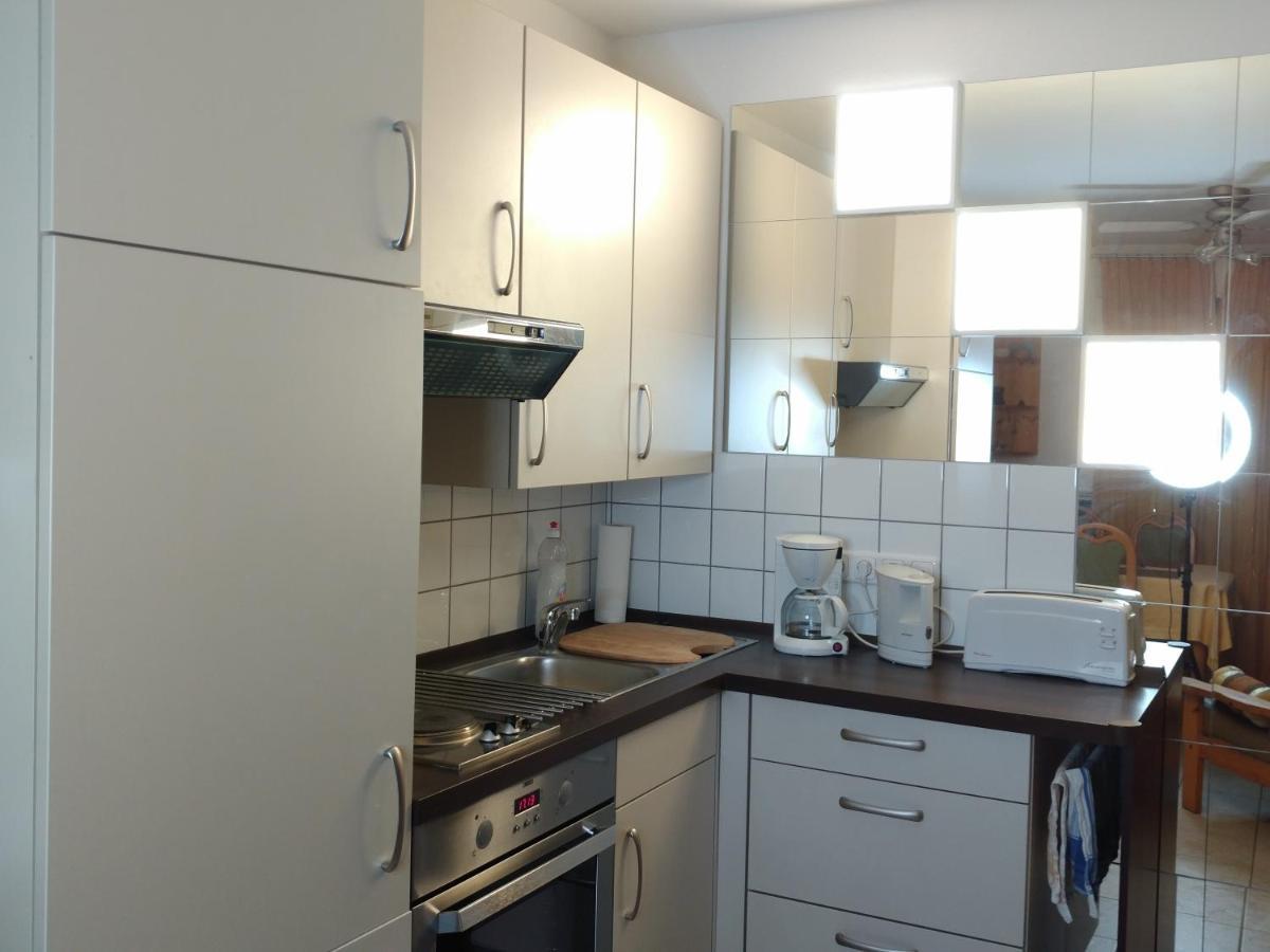 B&B Am See Koeln - Privatzimmer Esterno foto