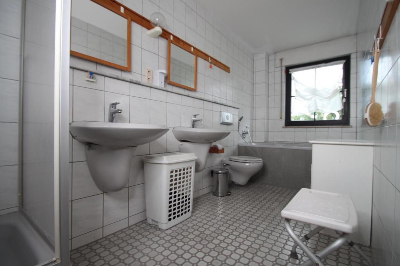 B&B Am See Koeln - Privatzimmer Esterno foto